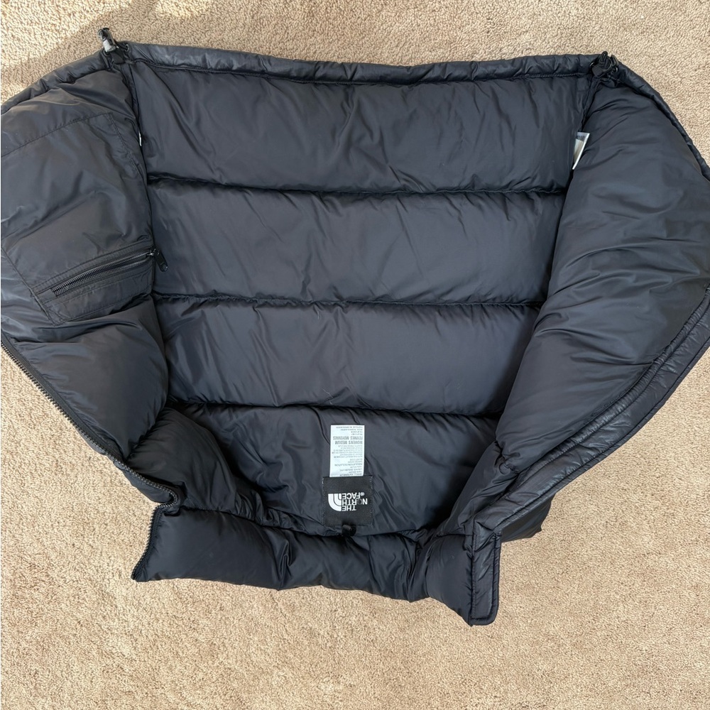 The North Face Charcoal Puffer Jacket - Picture 4 of 6